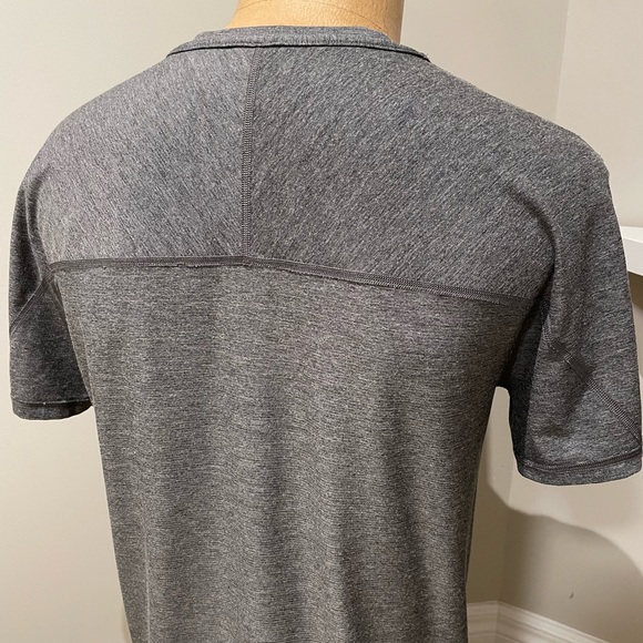 Lululemon men’s large - Picture 2 of 2